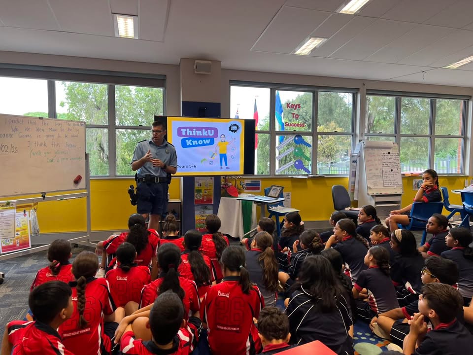 676228104294338_1410913204159154-1