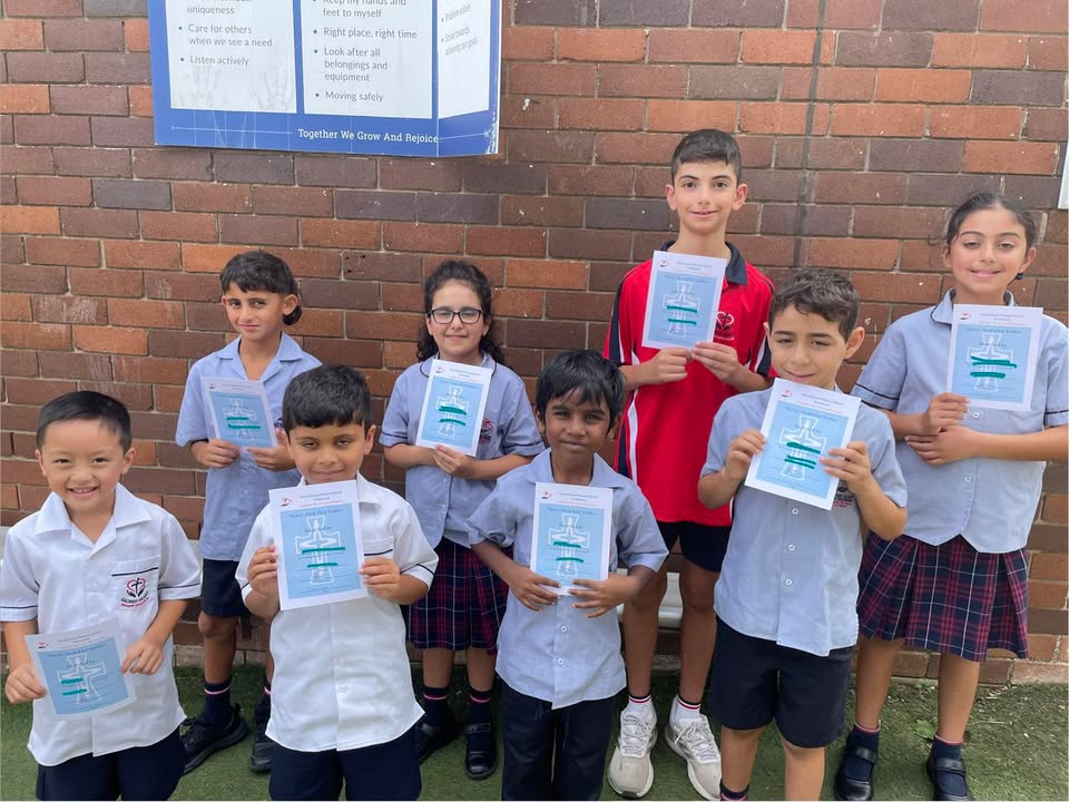 676228104294338_1433393341911140-1