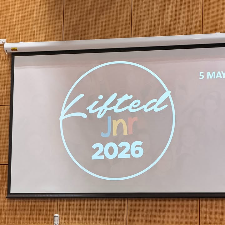 676228104294338_1474553621128445-1